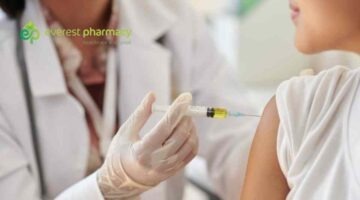 Yellow fever vaccine being administered