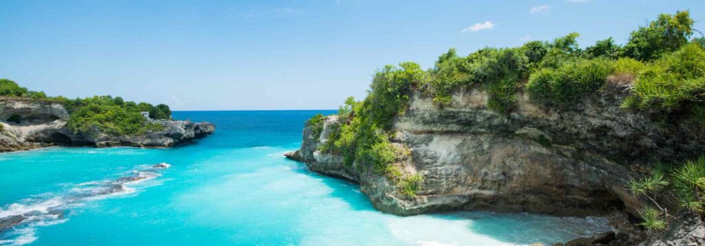 Tropical travel destination by the sea